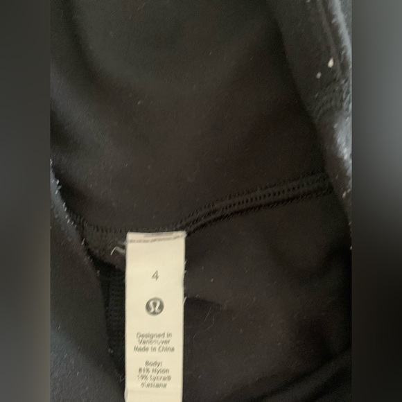 Black lululemon align leggings with pockets 28” - Picture 2 of 6